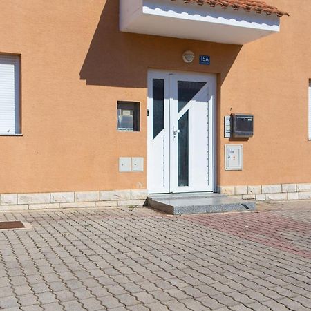 Apartman Noel Крк Екстер'єр фото
