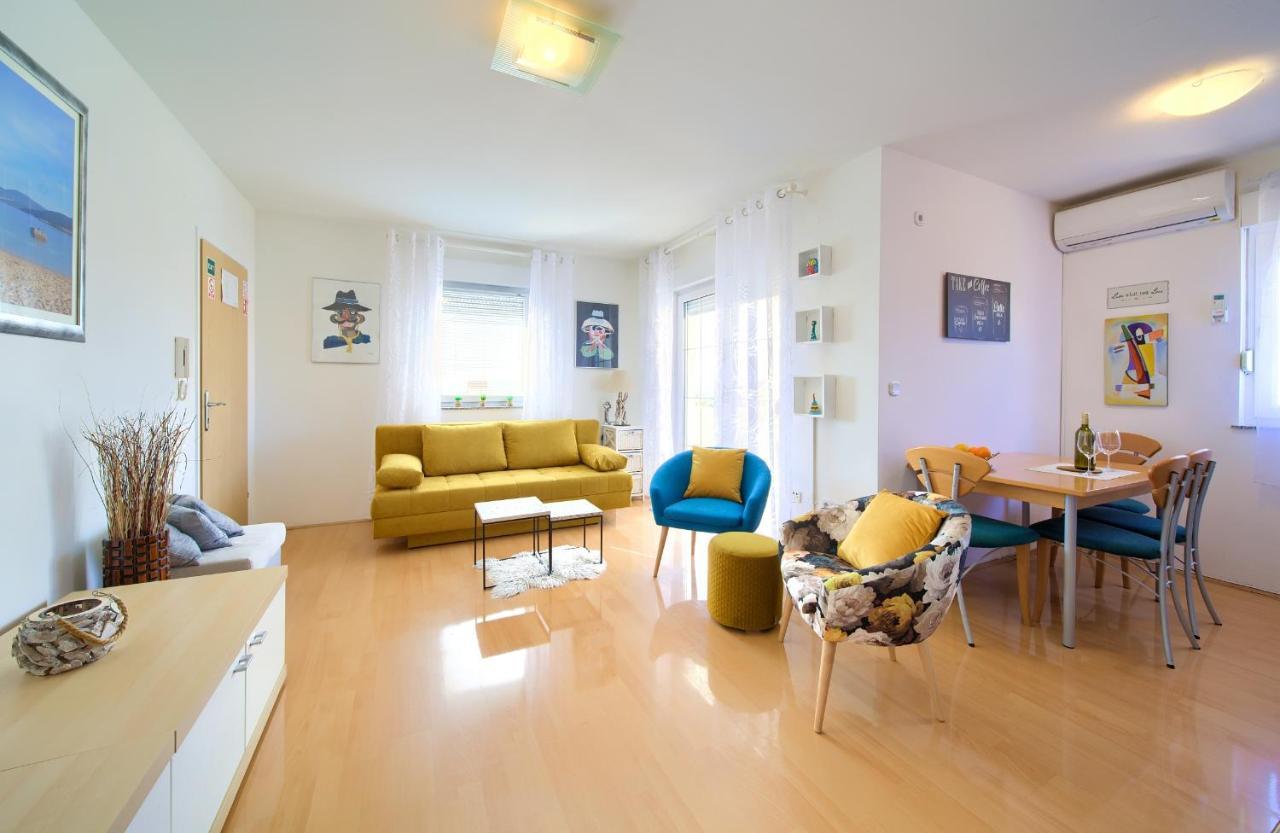Apartman Noel Крк Екстер'єр фото