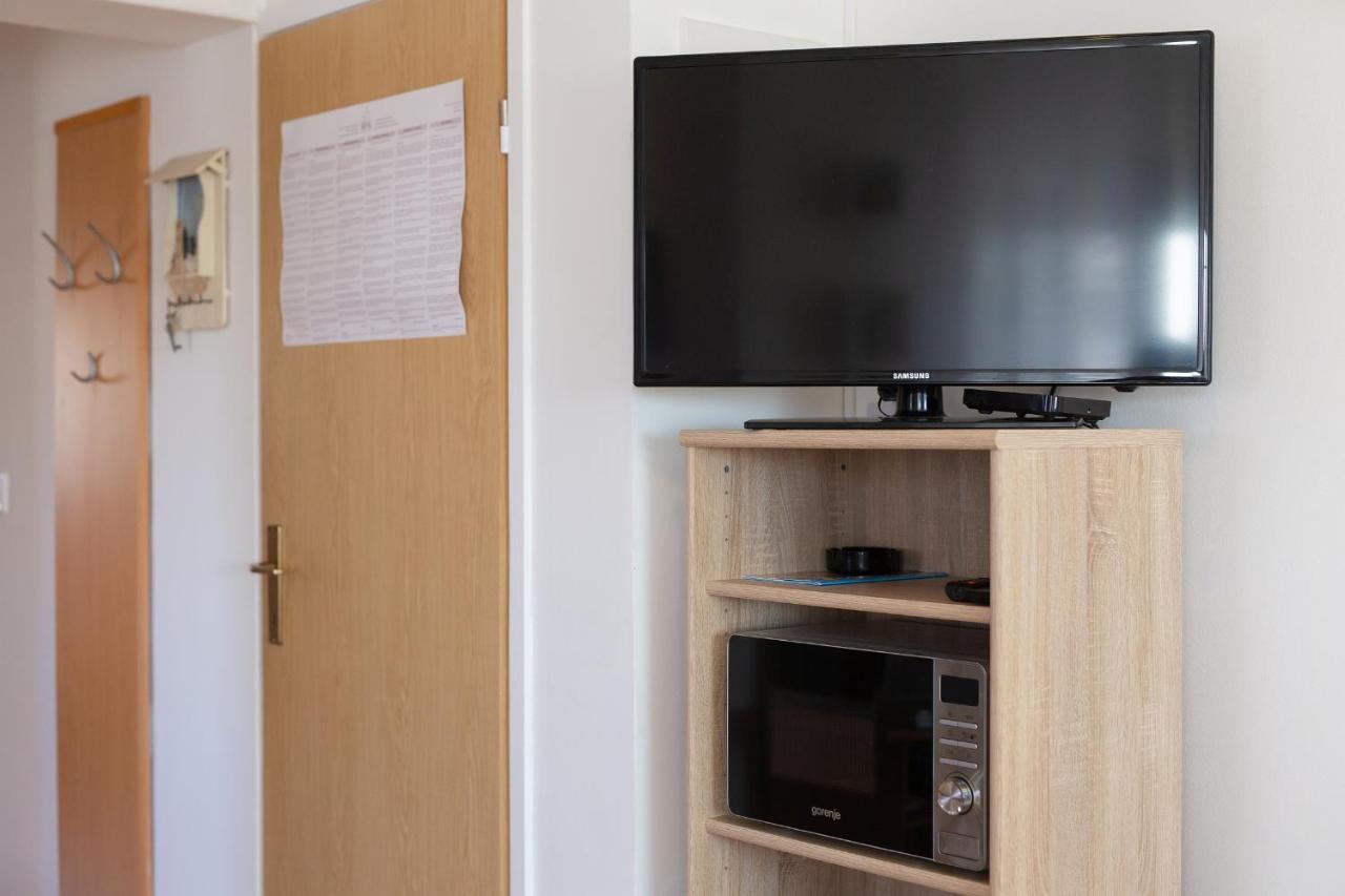 Apartman Noel Крк Екстер'єр фото