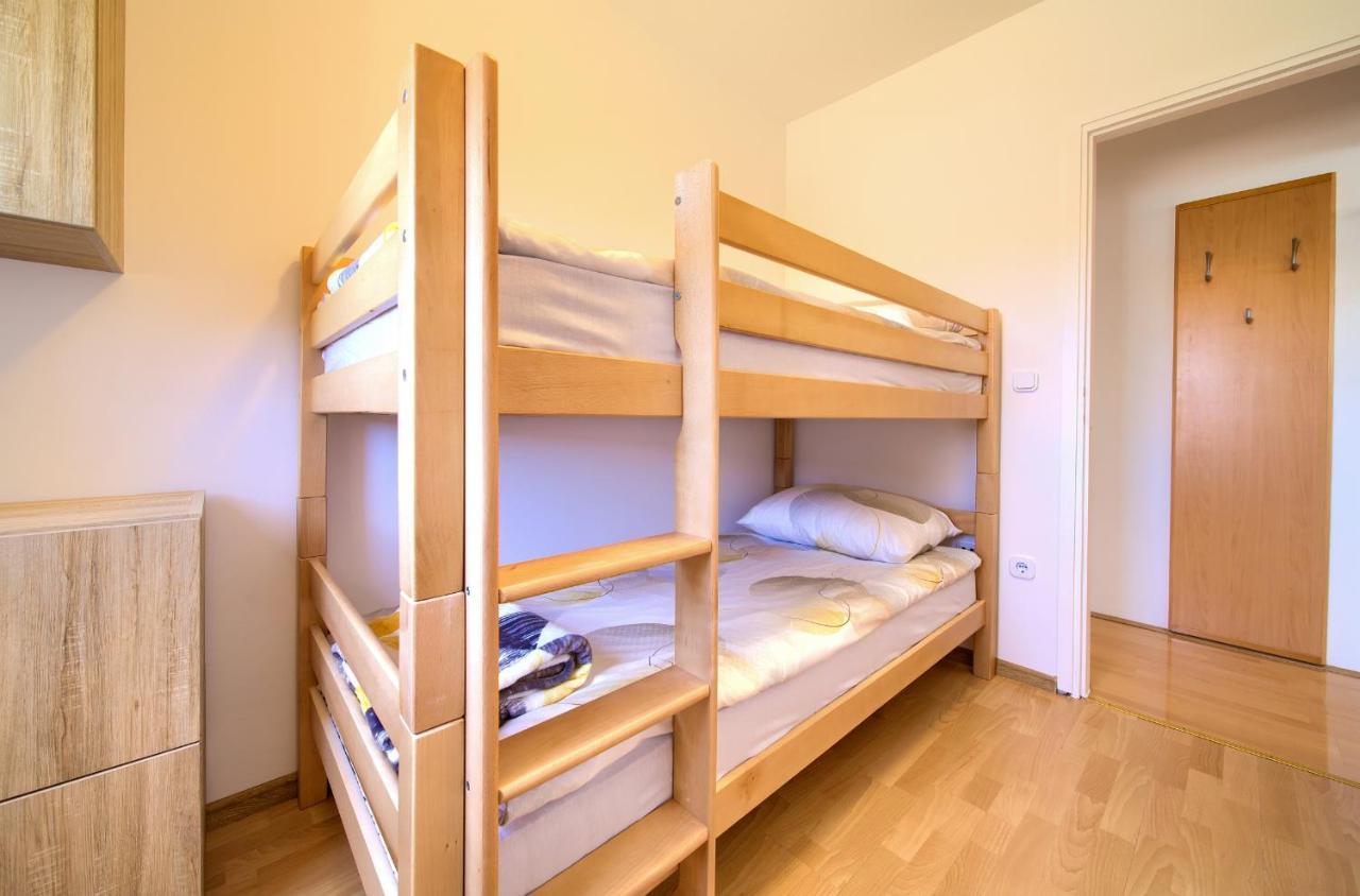 Apartman Noel Крк Екстер'єр фото